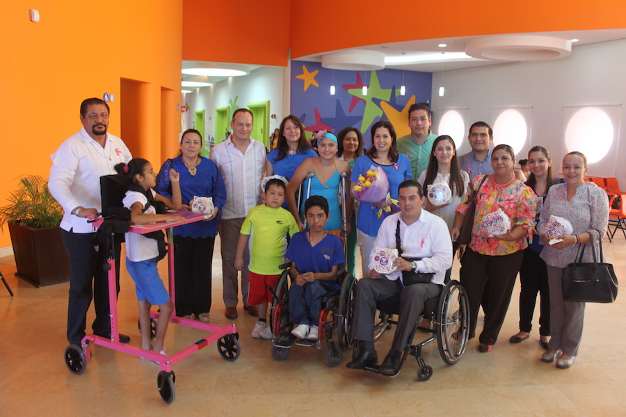 Visita Presidenta del DIF Centro de Rehabilitación Infantil Teletón.