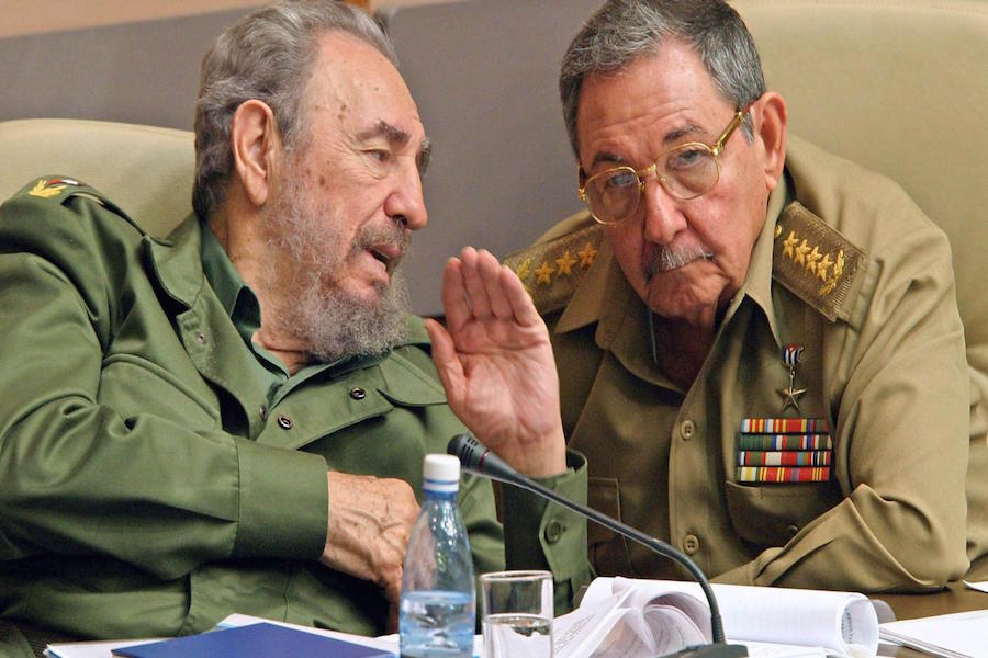 Raúl Castro confirma visita de Estado a México